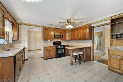 222 Vreeland Ave, Nutley, NJ 07110 - Photo 9