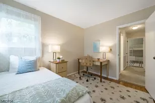 43 Chaucer Dr, Berkeley Heights Township, NJ 07922 - Photo 21