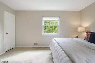 43 Chaucer Dr, Berkeley Heights Township, NJ 07922 - Photo 23