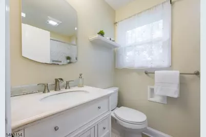 43 Chaucer Dr, Berkeley Heights Township, NJ 07922 - Photo 25