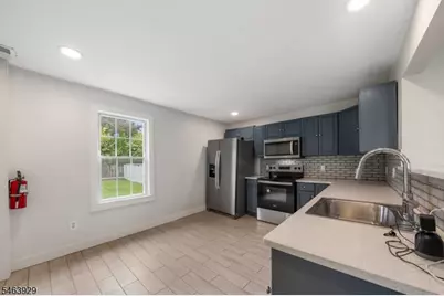 29 South St, Manville, NJ 08835 - Photo 7