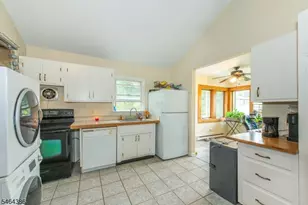 4 Gilbert Dr, Vernon, NJ 07418 - Photo 7