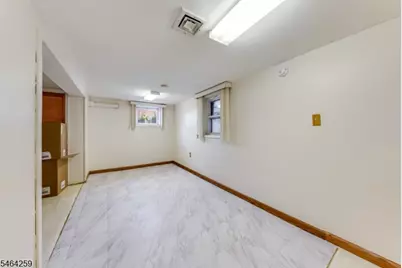 914 Woodlawn Ave, Linden, NJ 07036 - Photo 19