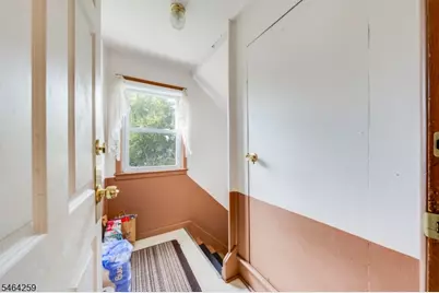 914 Woodlawn Ave, Linden, NJ 07036 - Photo 21