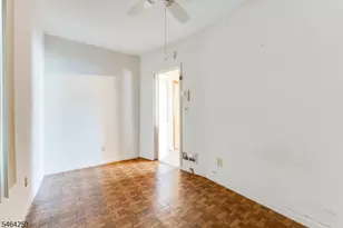 914 Woodlawn Ave, Linden, NJ 07036 - Photo 15