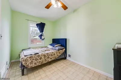 914 Woodlawn Ave, Linden, NJ 07036 - Photo 33