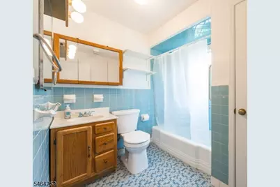 914 Woodlawn Ave, Linden, NJ 07036 - Photo 13