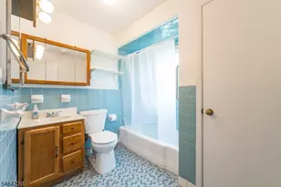 914 Woodlawn Ave, Linden, NJ 07036 - Photo 13
