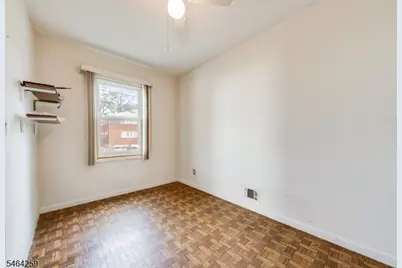 914 Woodlawn Ave, Linden, NJ 07036 - Photo 9