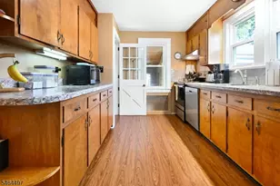 303 E Valley View Ave, Hackettstown, NJ 07840 - Photo 11