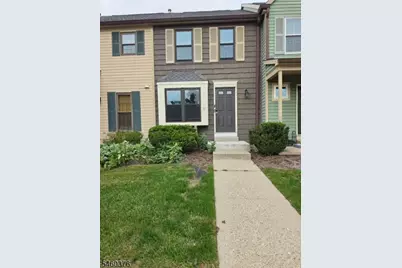 82 Wood Duck Ct, Allamuchy Township, NJ 07840 - Photo 1