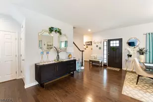 2 Bluffs Ct, Hamburg, NJ 07419 - Photo 5