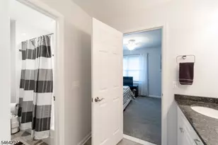 2 Bluffs Ct, Hamburg, NJ 07419 - Photo 21