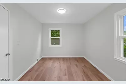 925 Middlesex St, Linden, NJ 07036 - Photo 5