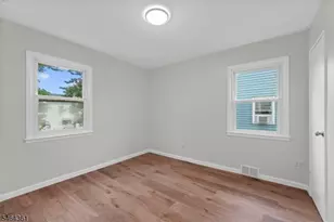 925 Middlesex St, Linden, NJ 07036 - Photo 11