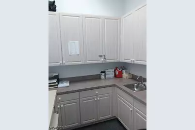 592 Springfield Ave, Westfield Town, NJ 07090 - Photo 3