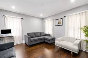 22 Comfort Pl, Clifton, NJ 07011 - Photo 17