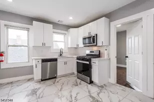 22 Comfort Pl, Clifton, NJ 07011 - Photo 5