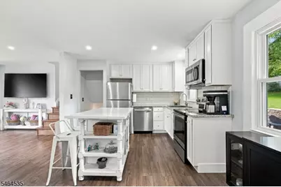 57 Lakeview Ave, Clinton, NJ 08809 - Photo 7