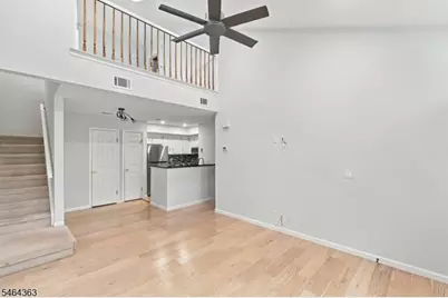 78 Sage Ct, Bedminster Township, NJ 07921 - Photo 3