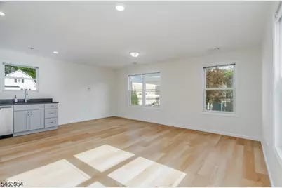 23 Chapel St #2, Bloomfield, NJ 07003 - Photo 3