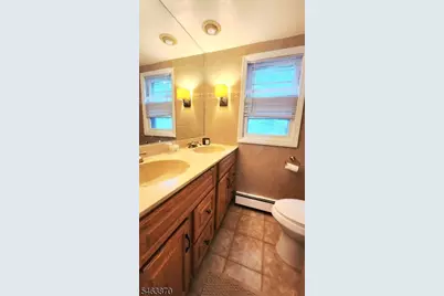 11 Brookhill Pl, Little Falls Township, NJ 07424 - Photo 15