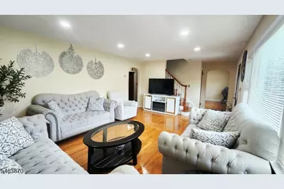 11 Brookhill Pl, Little Falls Township, NJ 07424 - Photo 3