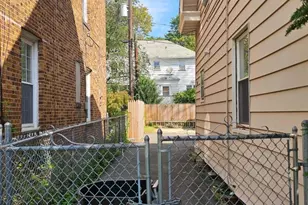 65 Hansbury Ave, Newark, NJ 07112 - Photo 3