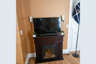 65 Hansbury Ave, Newark, NJ 07112 - Photo 13