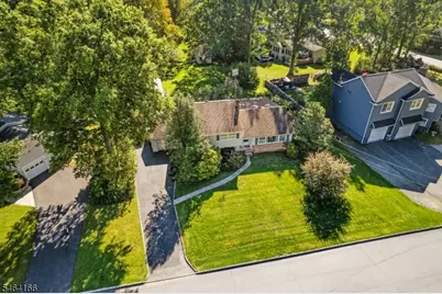 4 Pierson Ln, Florham Park, NJ 07932 - Photo 11
