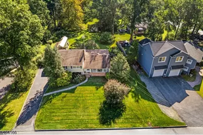 4 Pierson Ln, Florham Park, NJ 07932 - Photo 9
