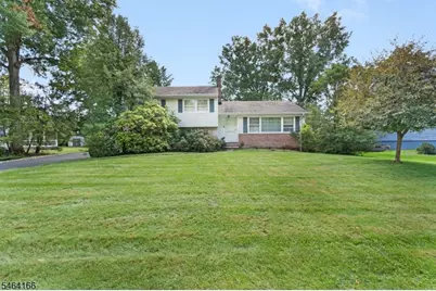 4 Pierson Ln, Florham Park, NJ 07932 - Photo 3