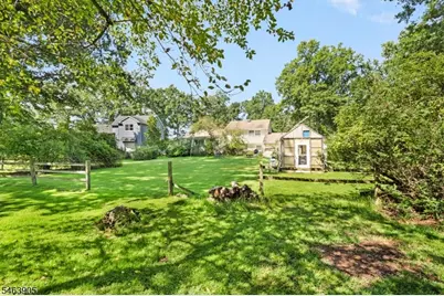4 Pierson Ln, Florham Park, NJ 07932 - Photo 5