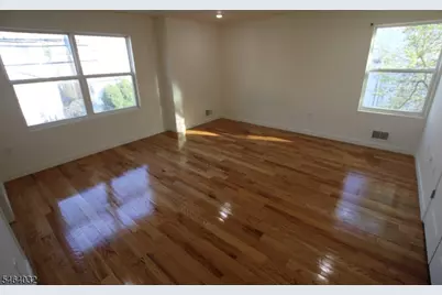 106 Grove Ter, Newark, NJ 07106 - Photo 13