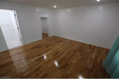 106 Grove Ter, Newark, NJ 07106 - Photo 5