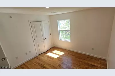 106 Grove Ter, Newark, NJ 07106 - Photo 11