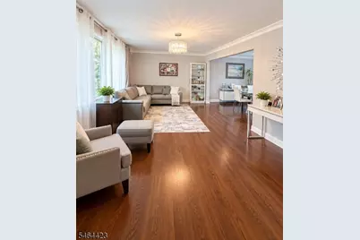 19 Tiffany Dr, Livingston, NJ 07039 - Photo 3