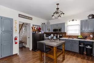 39 Clinton St, Newton, NJ 07860 - Photo 9