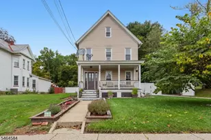 39 Clinton St, Newton, NJ 07860 - Photo 1