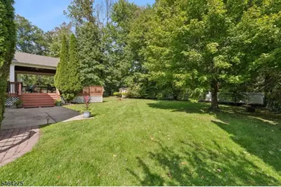 46 Rogers Ave, Berkeley Heights Township, NJ 07922 - Photo 29
