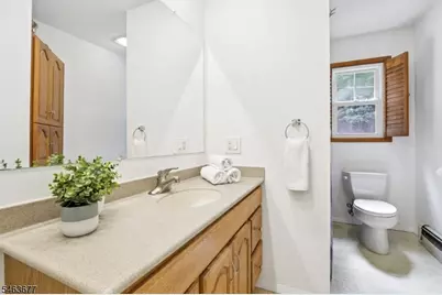 89 Tomahawk Trl, Sparta Township, NJ 07871 - Photo 17
