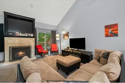 26 Red Oak Ter, Jefferson Township, NJ 07438 - Photo 7