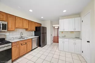 662A Marshall Rd, Hillsborough Township, NJ 08844 - Photo 5
