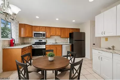 662A Marshall Rd, Hillsborough Township, NJ 08844 - Photo 3