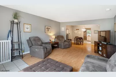 105 Waterfront Dr, Brick Twp., NJ 08724 - Photo 5