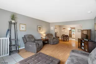 105 Waterfront Dr, Brick Twp., NJ 08724 - Photo 5