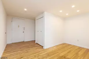 518-536 Gregory Ave A203, Weehawken, NJ 07086 - Photo 5