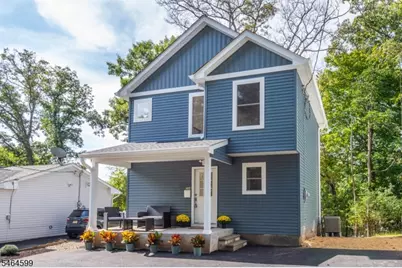 204 Idalroy Trl, Hopatcong, NJ 07843 - Photo 3
