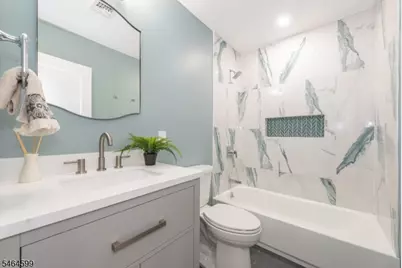 204 Idalroy Trl, Hopatcong, NJ 07843 - Photo 25