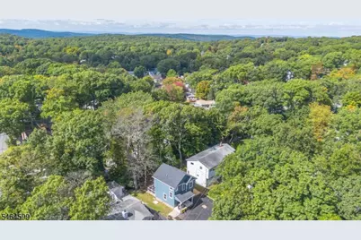 204 Idalroy Trl, Hopatcong, NJ 07843 - Photo 35